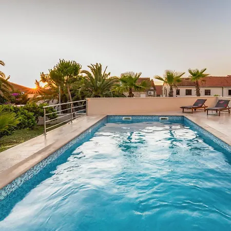 شقة 2 Pools-2 By Interhome