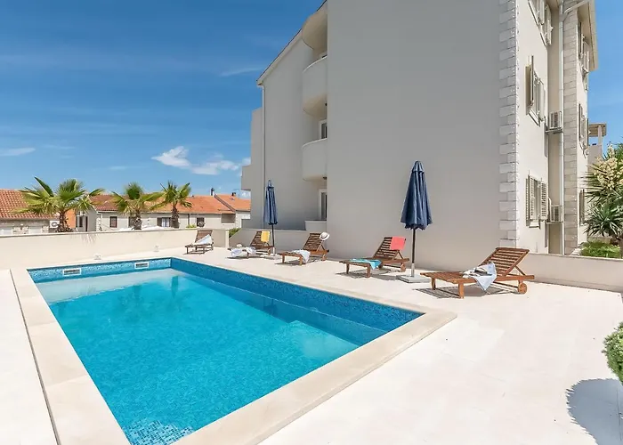 2 Pools-2 By Interhome