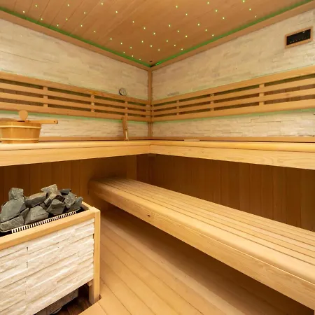 2 Pools-2 By Interhome شقة